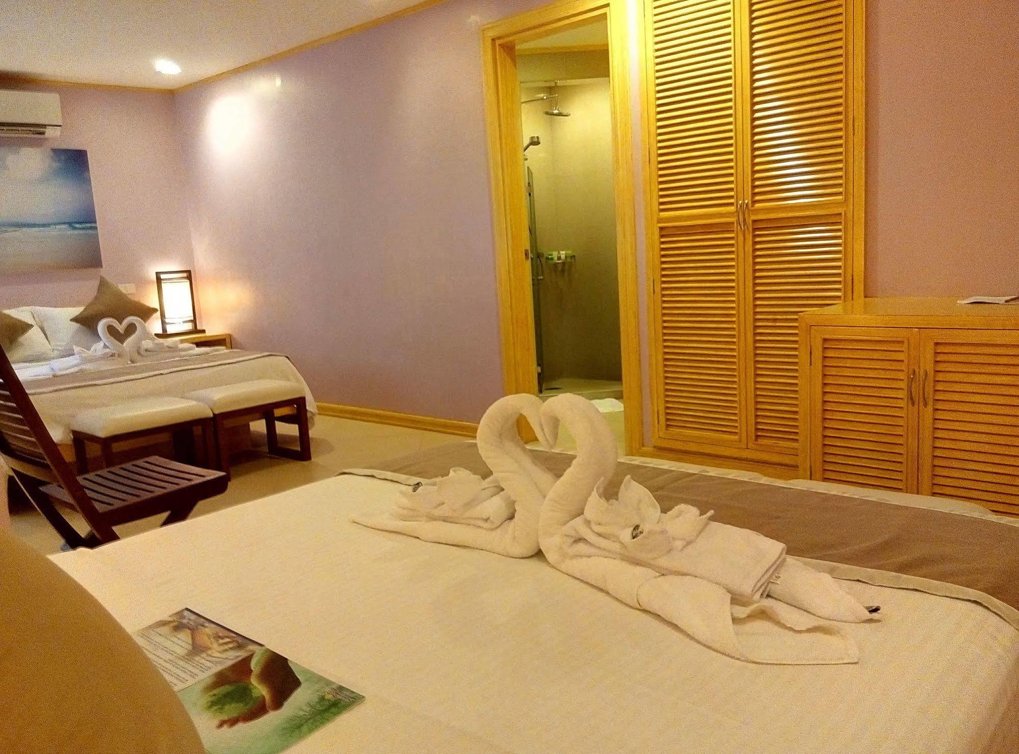Shore Time Hotel Boracay Balabag  Exterior photo